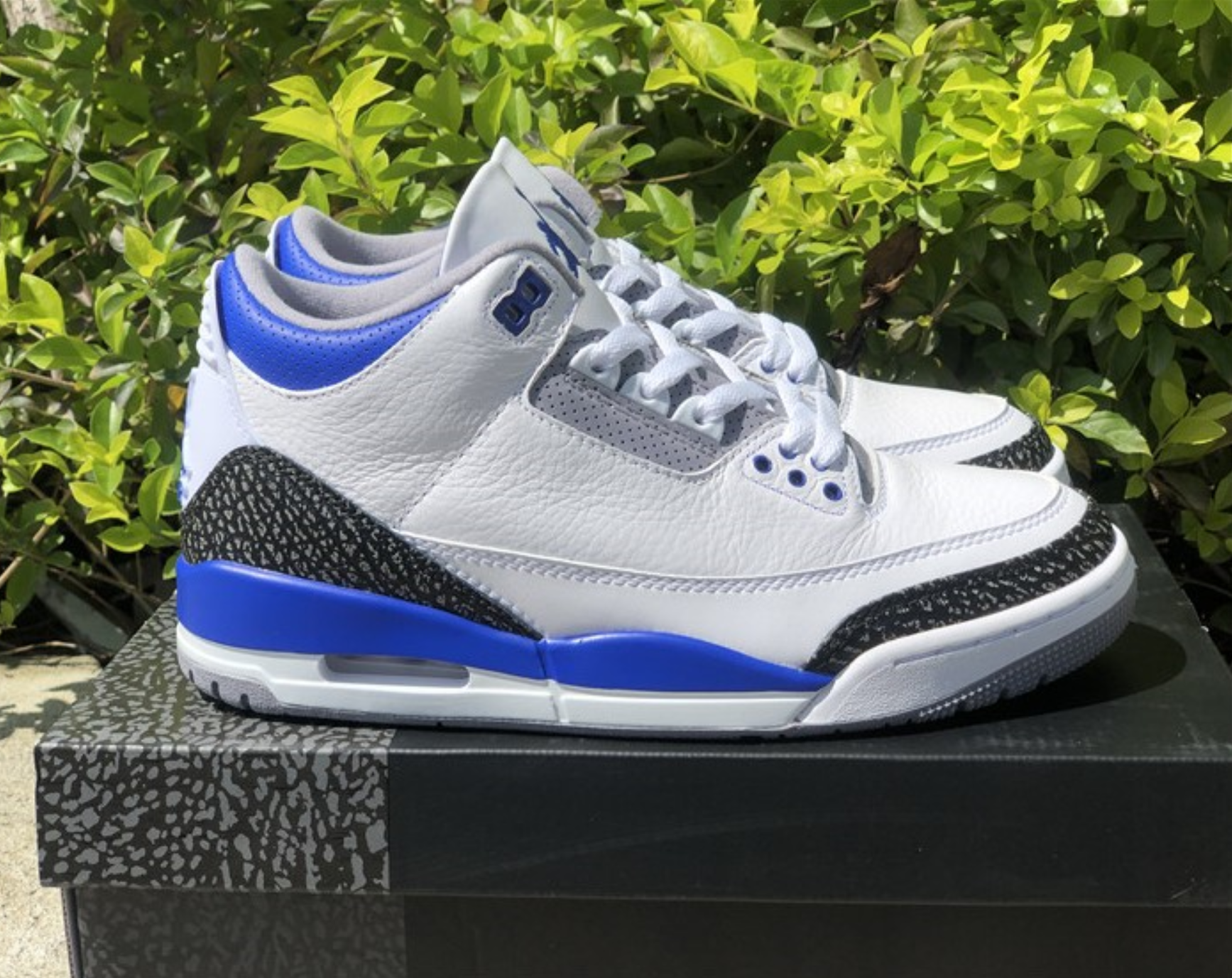Air Jordan 3 Racer Blue