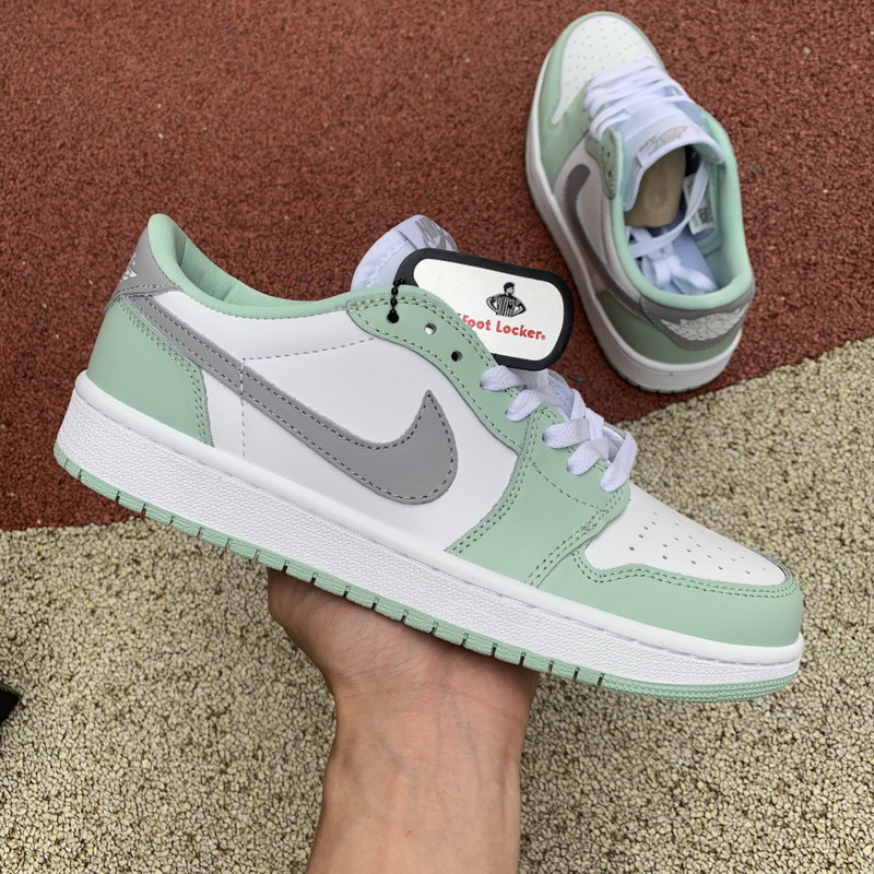 Air Jordan 1 Low shoes