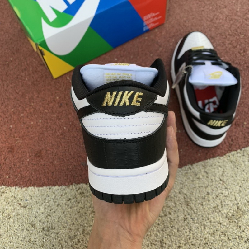 Supreme x Nike SB Dunk Low “Black Stars”