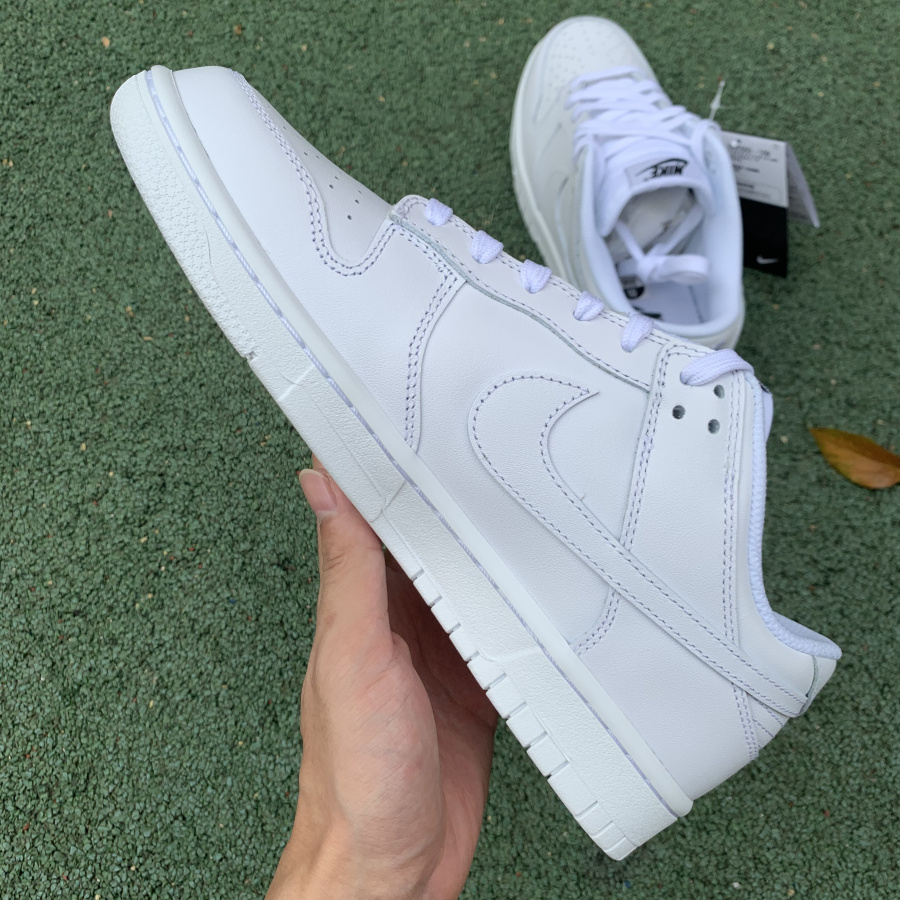 Nike SB Dunk Low Triple White