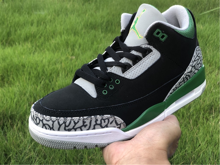 Air Jordan 3 “Pine Green”