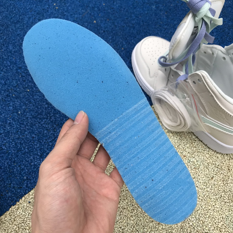 Air Jordan 1 GS Ret High SOH Beige