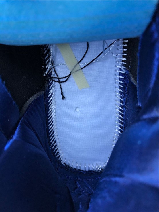 Air Jordan 1 High Knicks