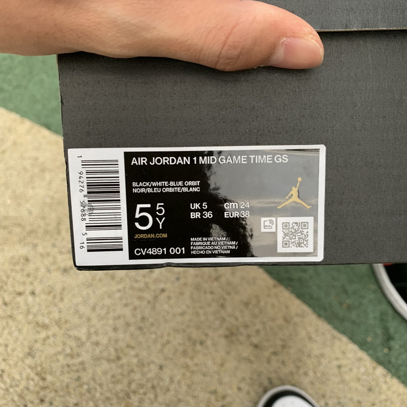 Jordan 1 Mid Shoes039