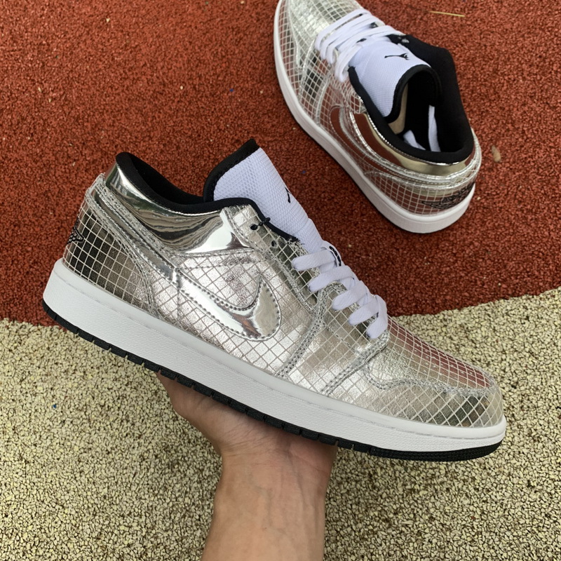 Air Jordan 1 Low shoes