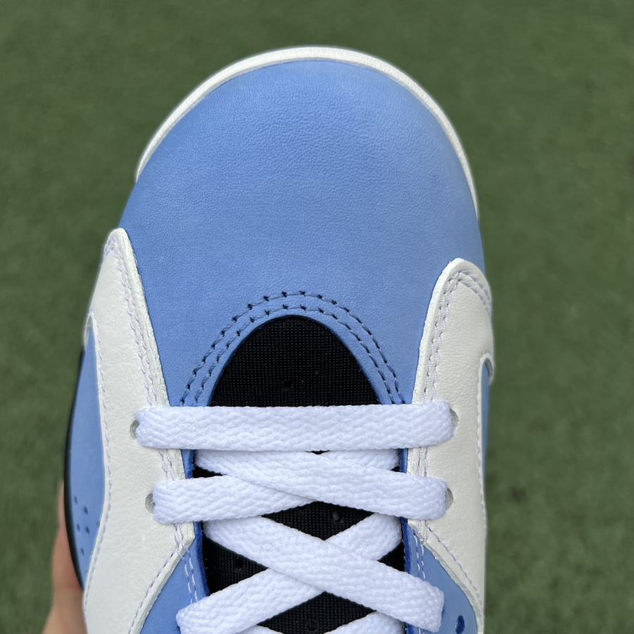 Air Jordan 6 “UNC”