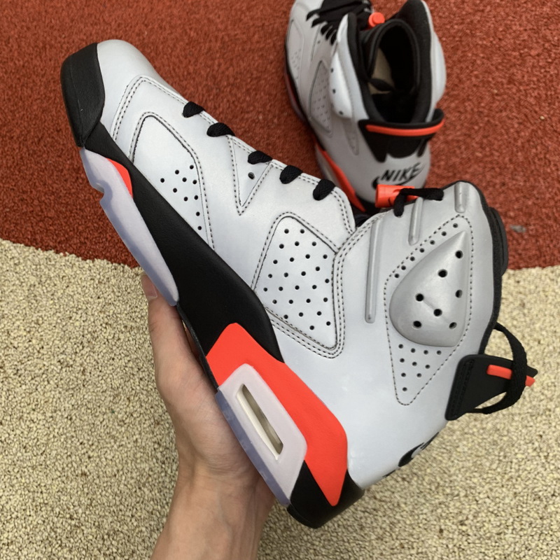 Air Jordan 6 “Reflective Bugs Bunny”