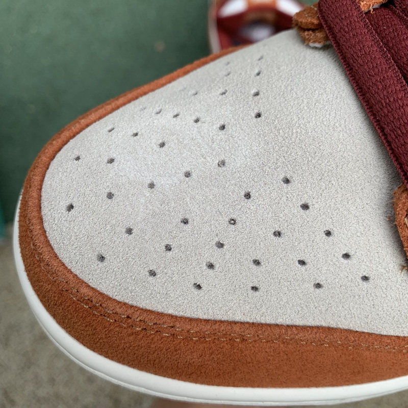 Nike SB Dunk Low Pro Dark Russet Cedar