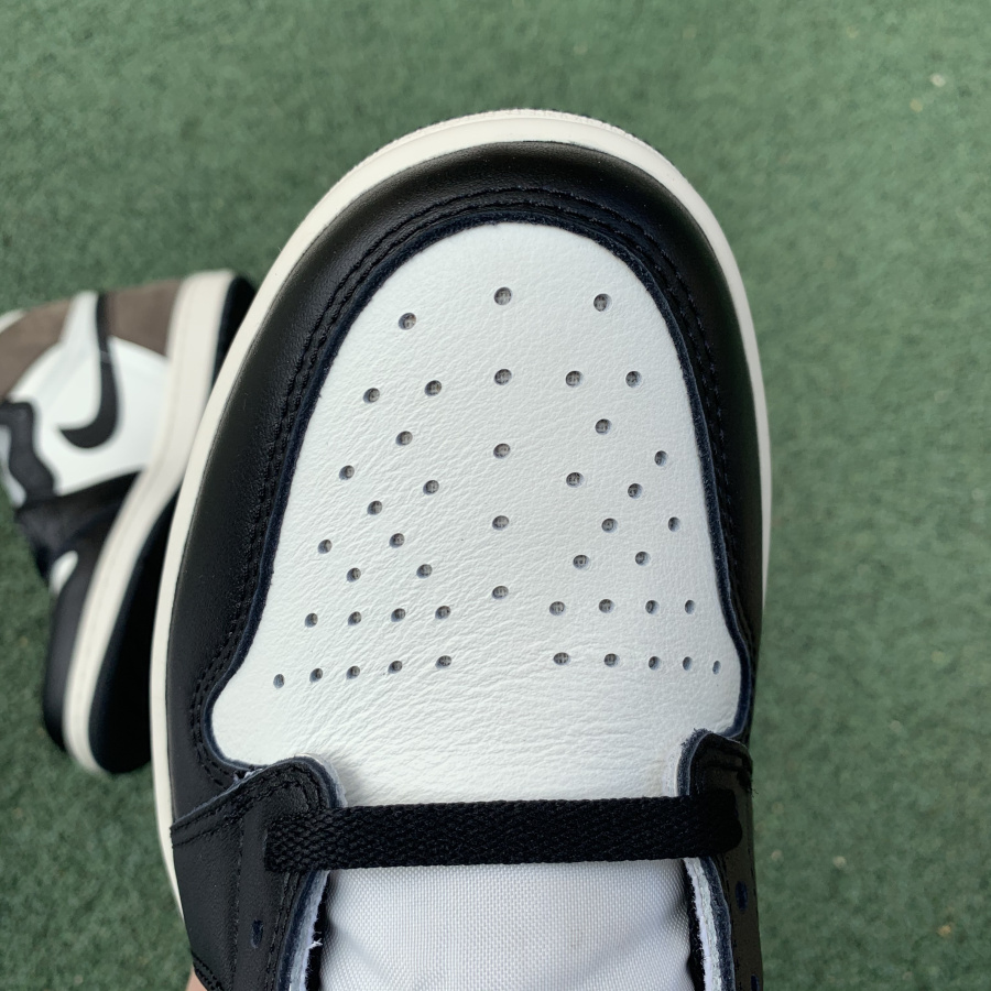 Air Jordan 1 High OG “Dark Mocha”