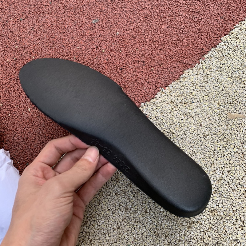 AD Yeezy 750 Boost “Black” Final Version