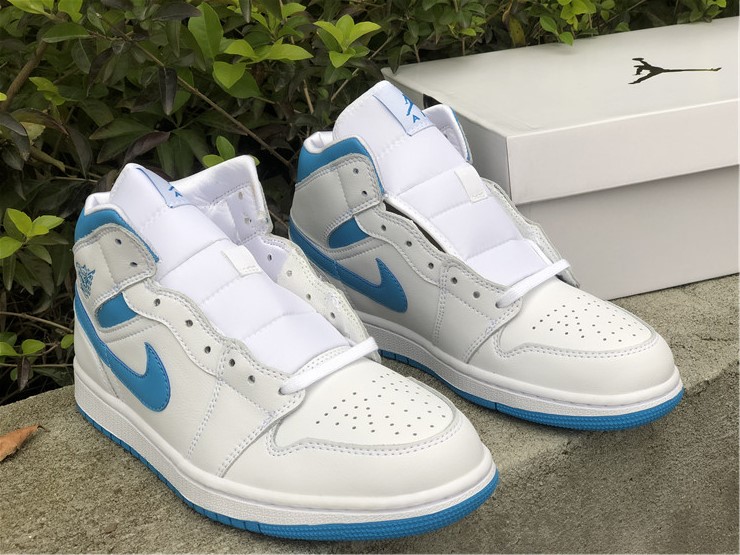 Air Jordan 1 Mid White Blue