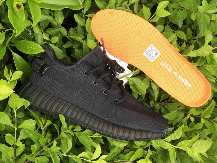 Yeezy Boost 350 Boost V3 “BLACK”