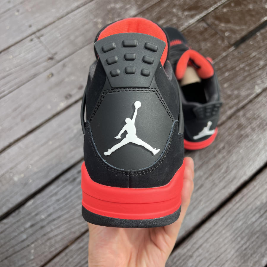 Air Jordan 4 “Red Thunder”