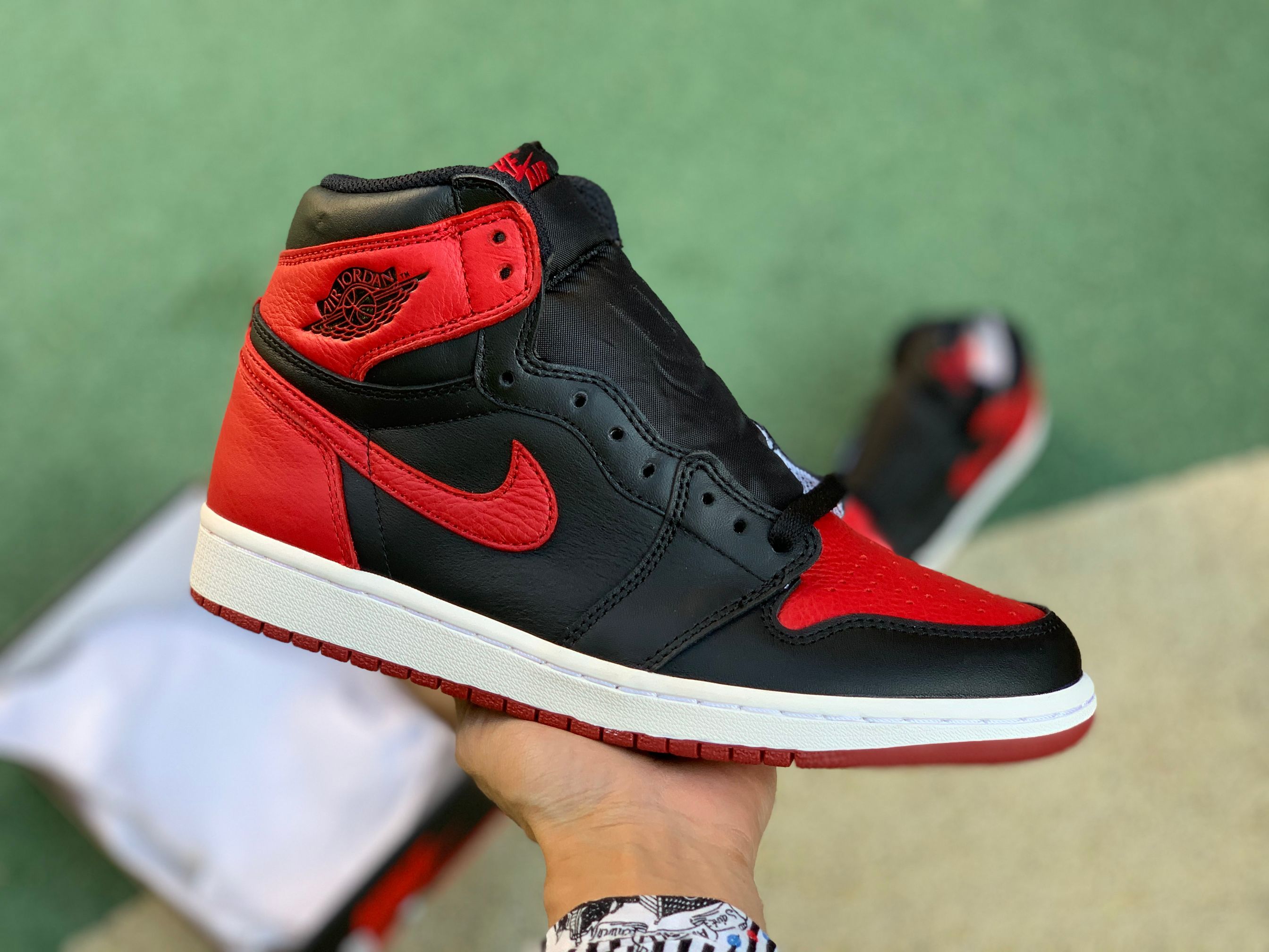Air Jordan 1 Retro OG High “Banned”