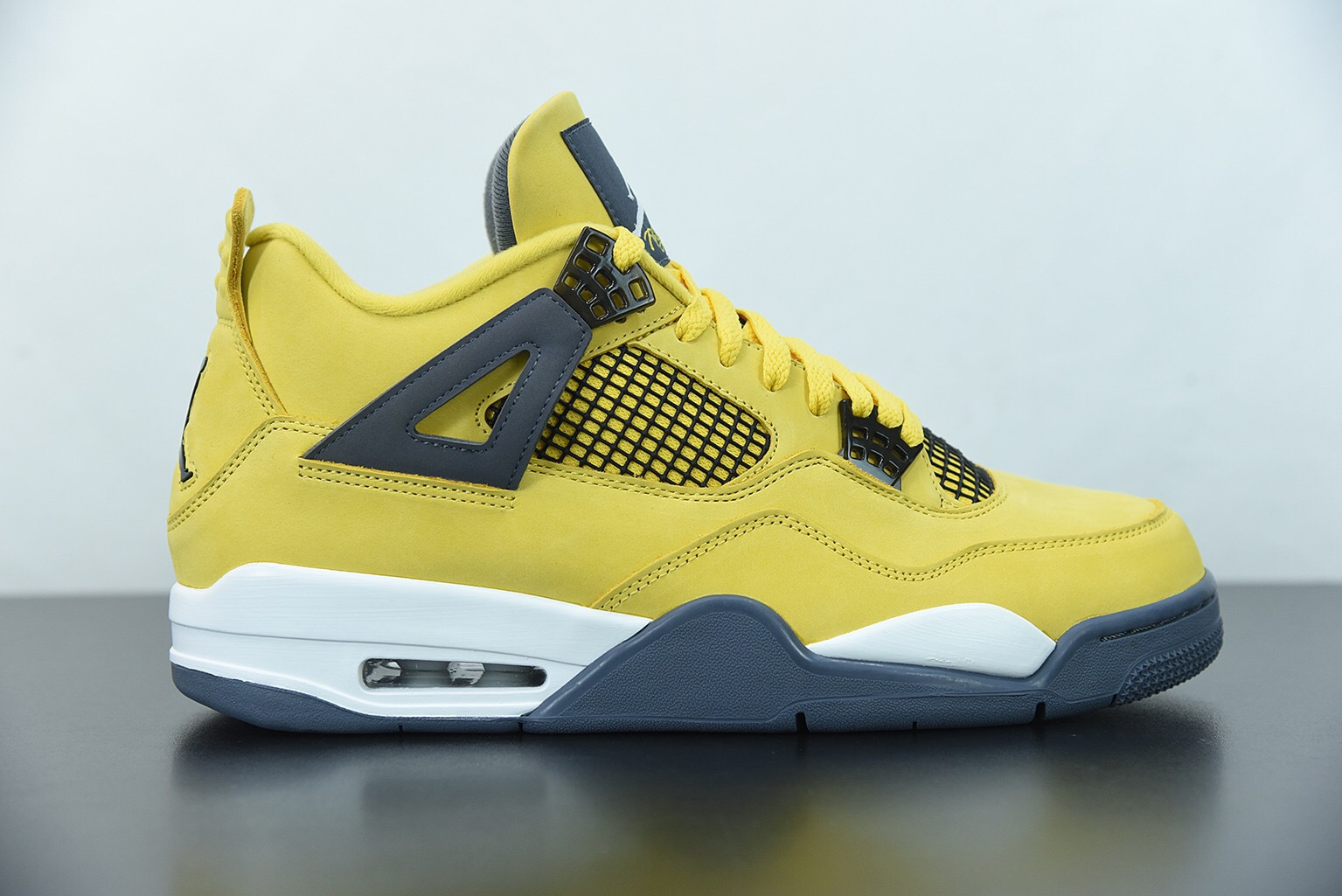Air Jordan 4 Retro Lightning (2021)