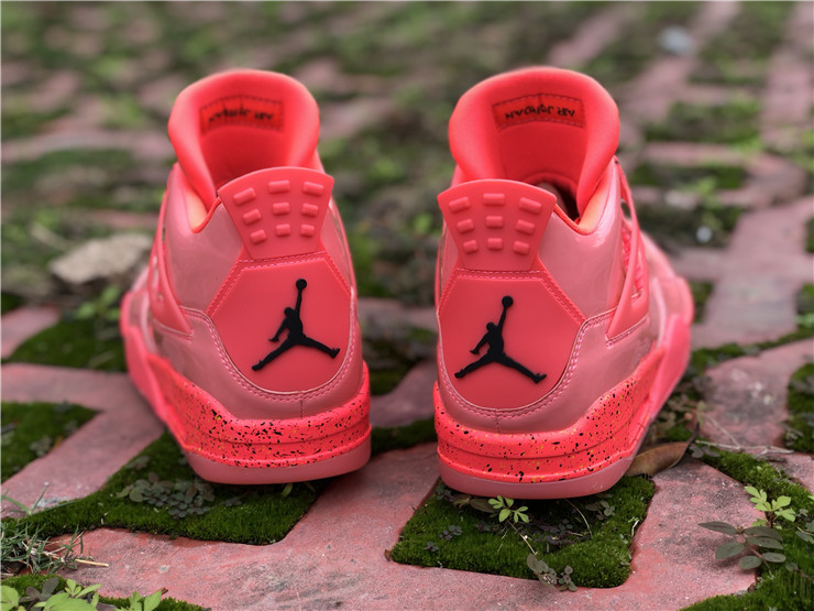 Air Jordan 4 NRG “Hot Punch''