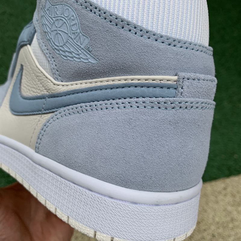 Jordan 1 Mid Mixed Textures Blue