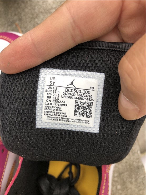 Air Jordan 1 Mid ''The day of the dead''