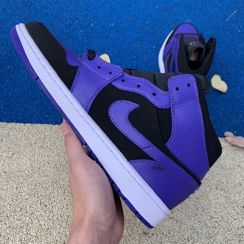 Jordan 1 Mid Shoes090