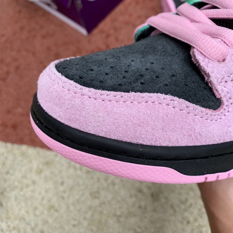 Nike SB Dunk High “Invert Celtics”