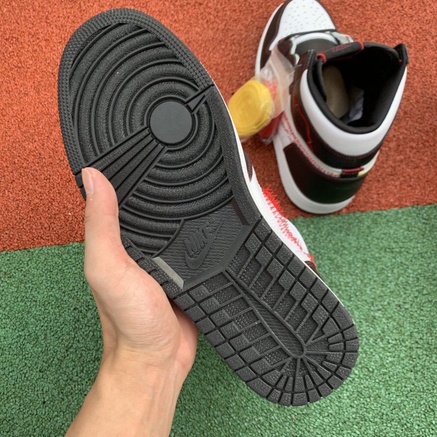 Air Jordan 1 High OG Defiant