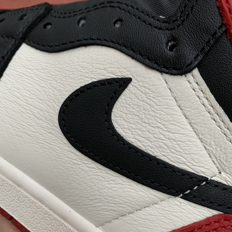 Air Jordan 1 Retro High OG “Bred Toe”