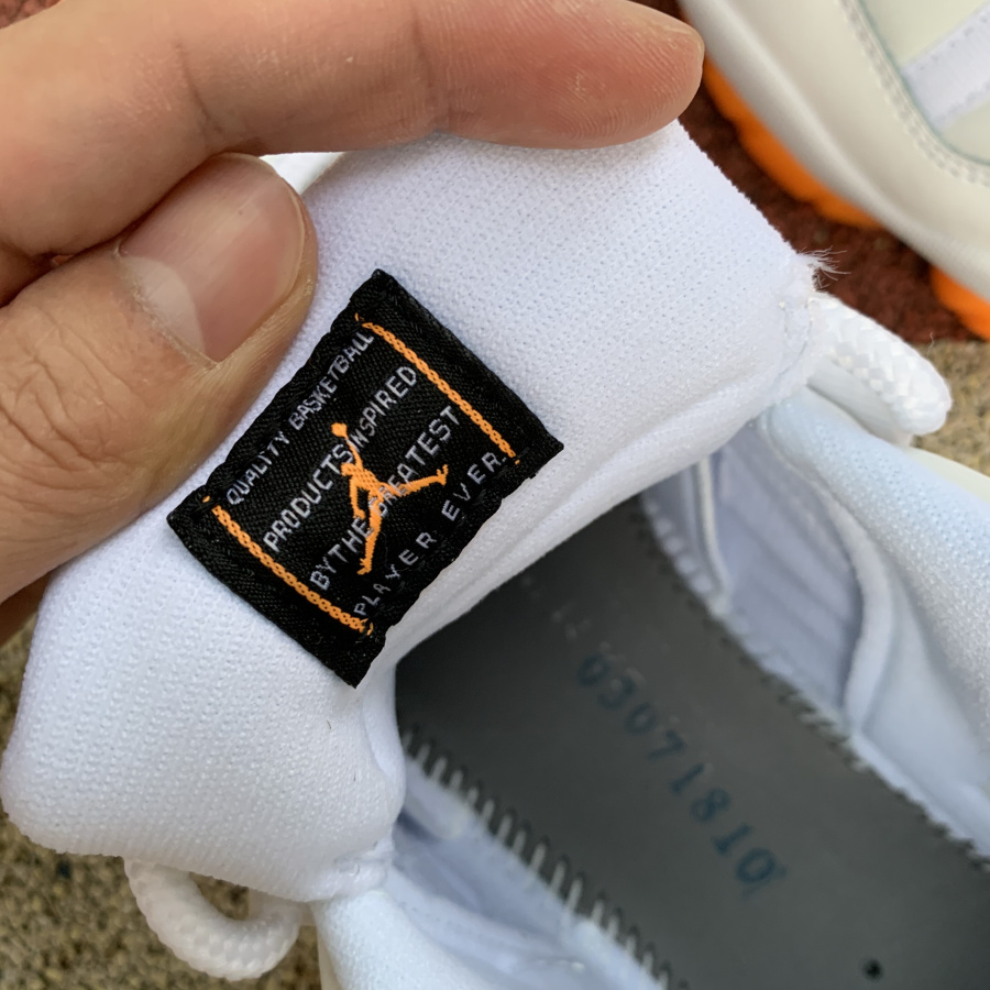Air Jordan 11 Low WMNS Citrus 2021