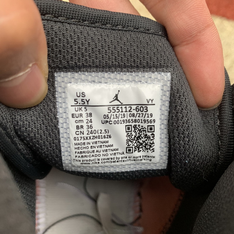 Jordan 1 Mid Pink quartz