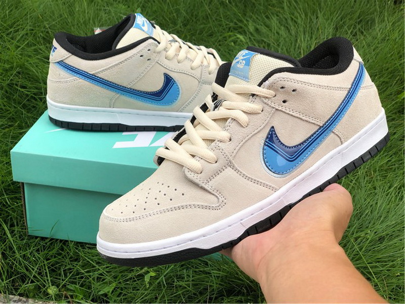 Nike SB Dunk Low Truck It