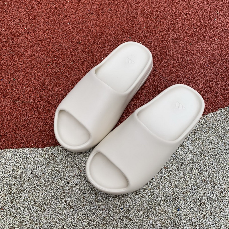 Yeezy Slide