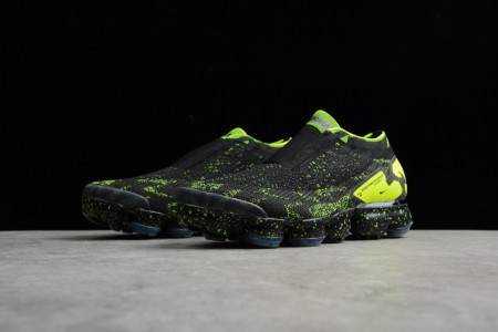 Acronym Nike Mens AirVaporMax Moc 2 Black Volt
