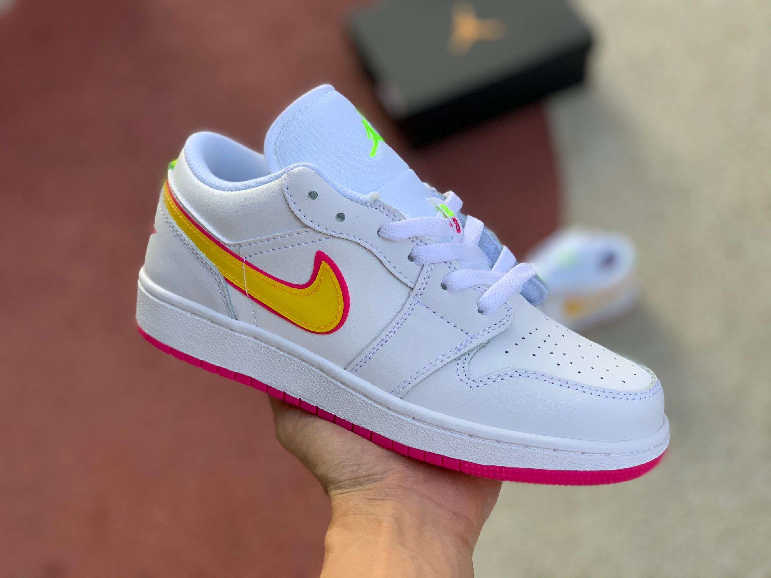 Air Jordan 1 Low Edge Glow
