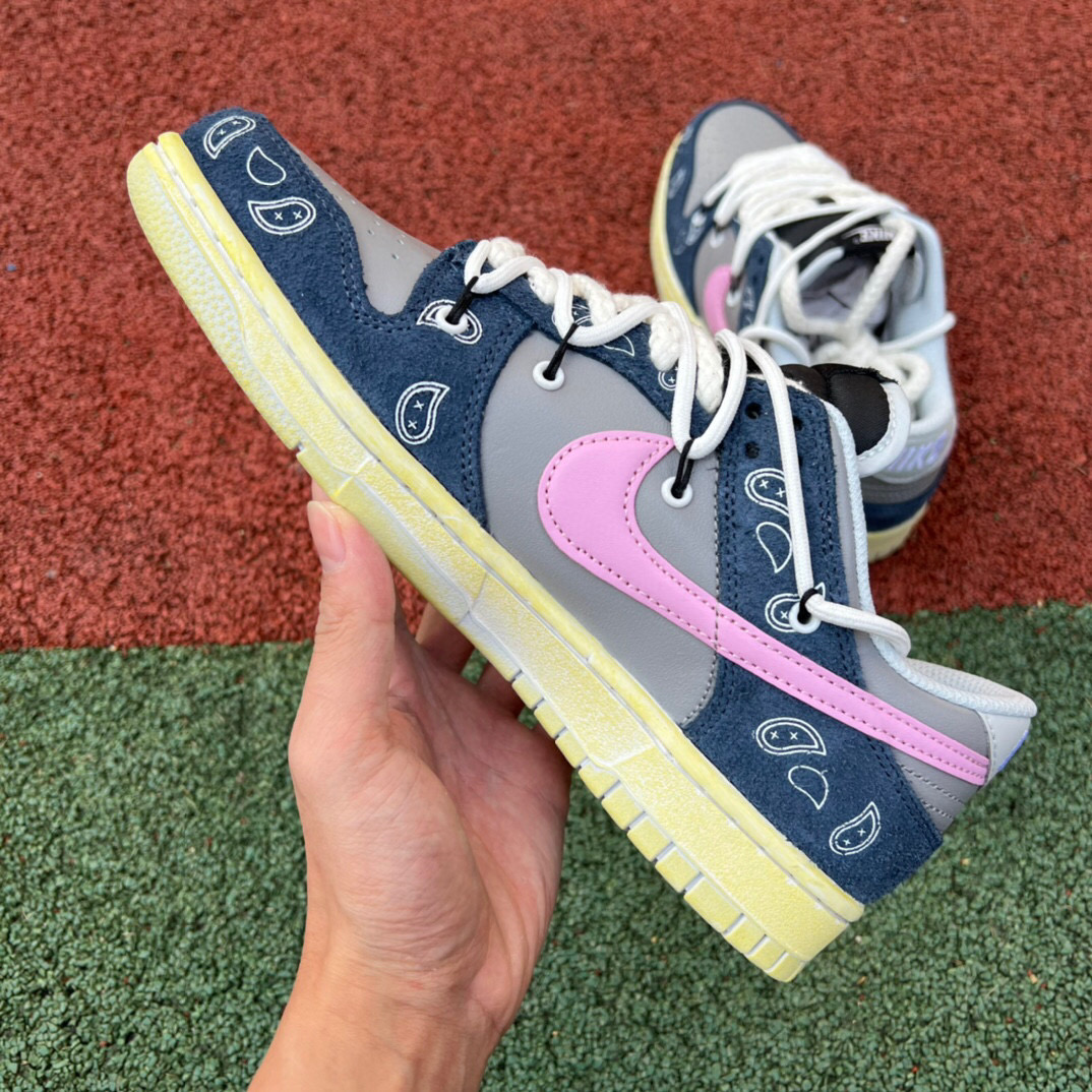 Nike SB Dunk Low Travis Scott