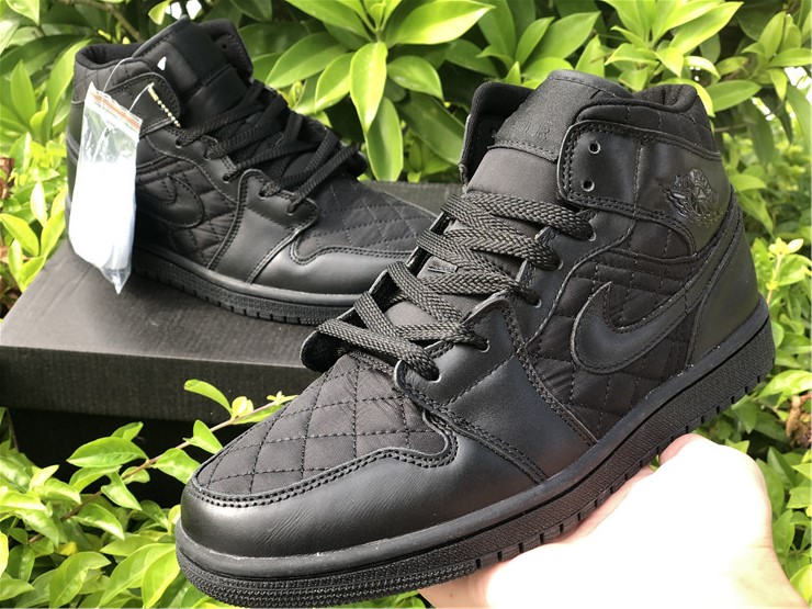 Air Jordan 1 Mid SE Black