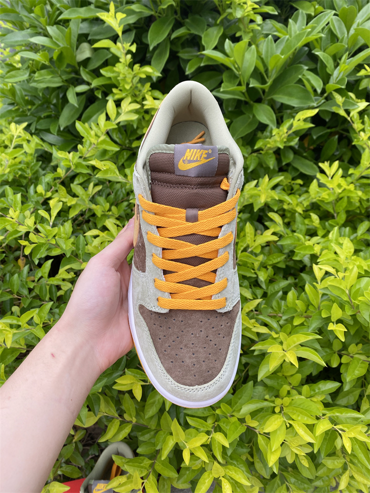 Nike Dunk Low SE Dusty Olive