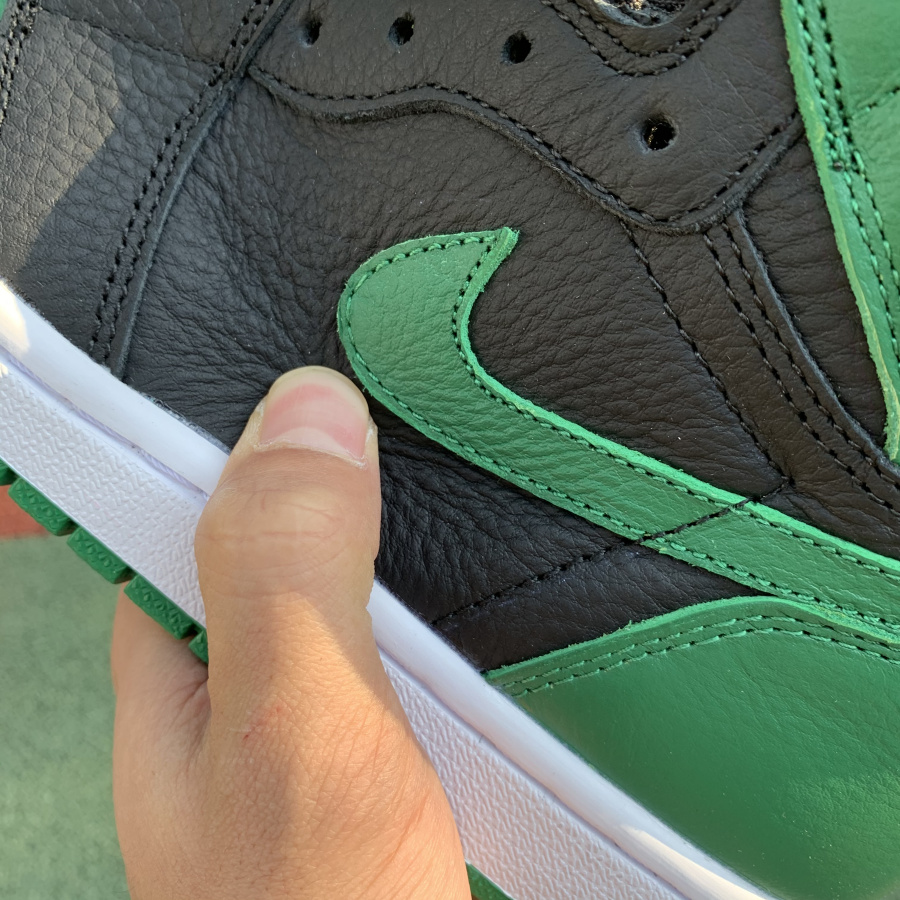 Air Jordan 1 Retro High OG “Pine Green” GS