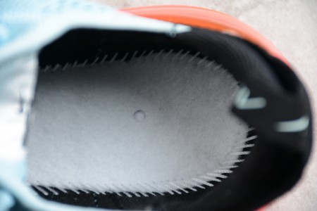 Nike womens AIR MAX 270