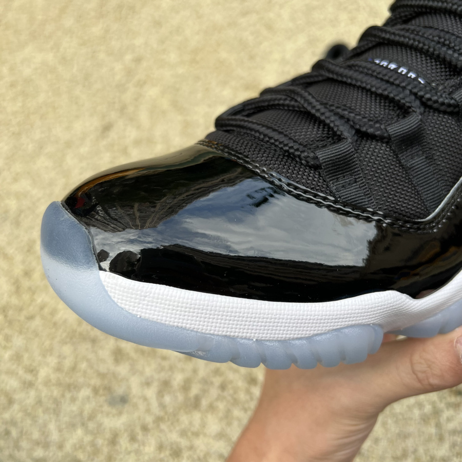 Air Jordan 11 “Space Jam”
