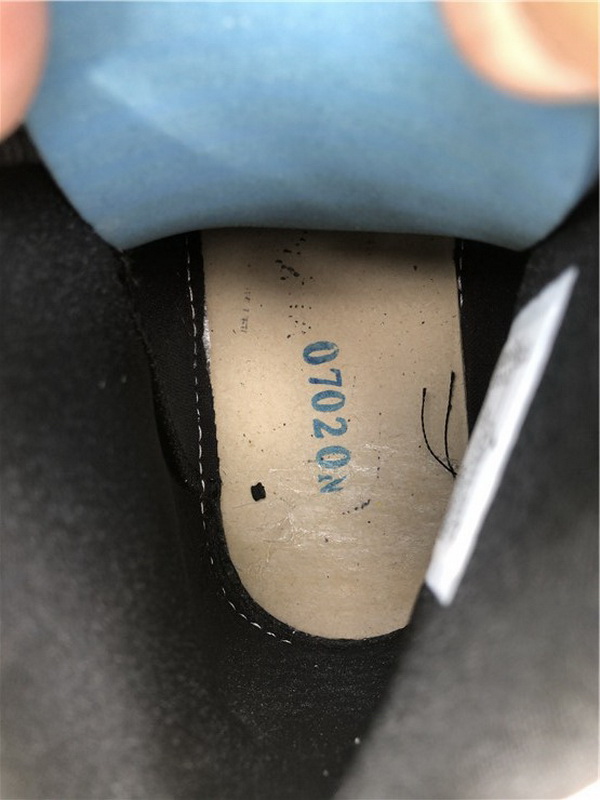 Air Jordan 6 WMNS “Smoke Grey”