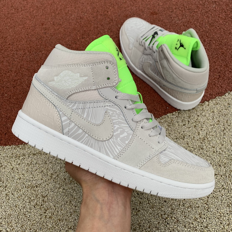 Jordan 1 Mid Shoes066