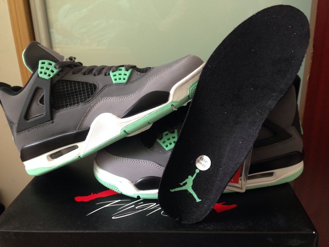 Air Jordan 4 Retro Green Glow