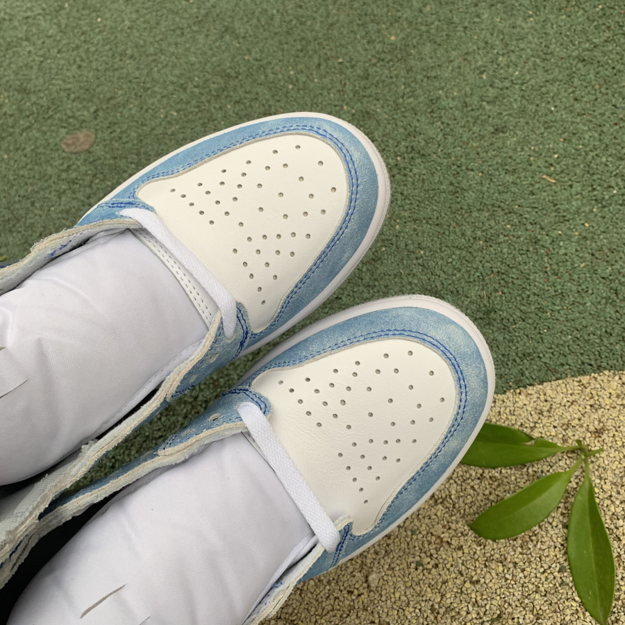 Air Jordan 1 High “Hyper Royal”GS