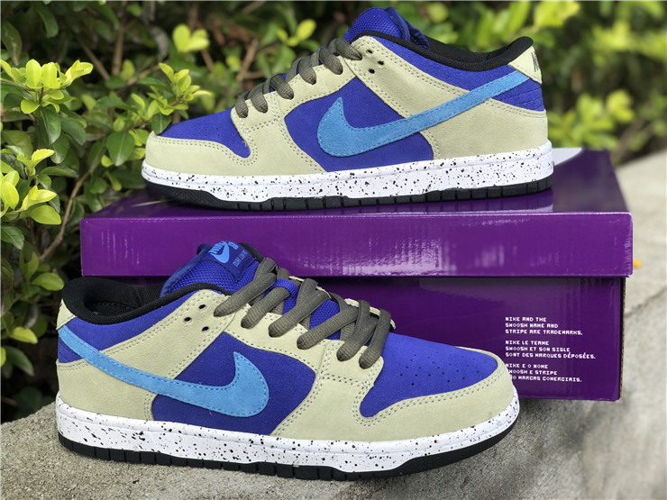 Nike SB Dunk Low Celadon