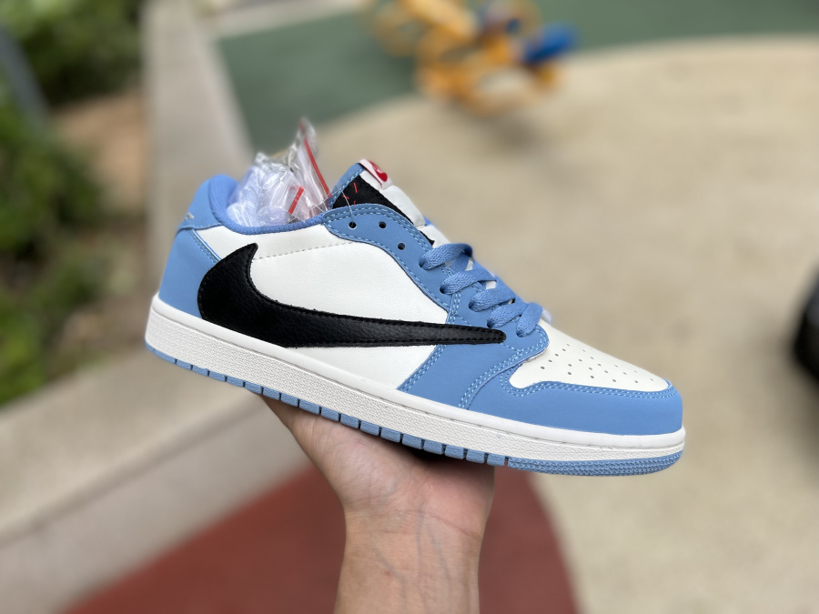 Air Jordan 1 Low UNC Travis Scott