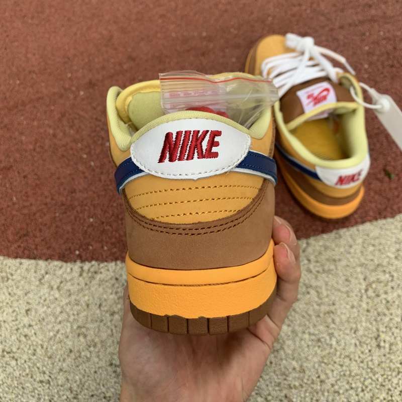 Nike SB Dunk Low Newcastle Brown Ale