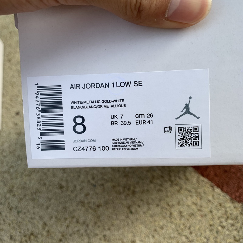 Air Jordan 1 Low shoes