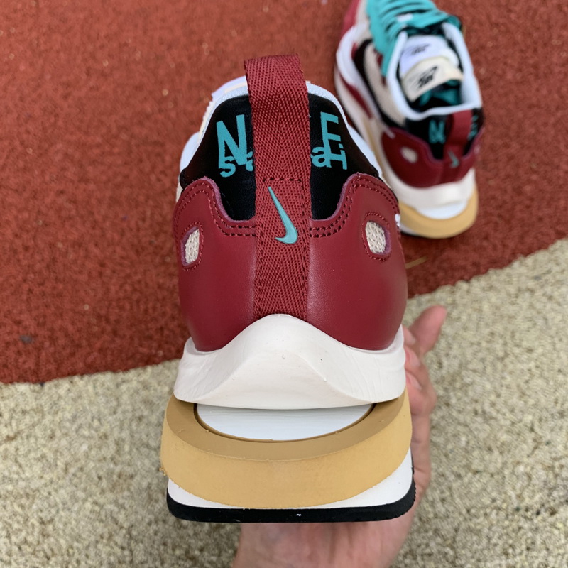 Sacai x Nike Pegasus VaporFly SP Villain Red
