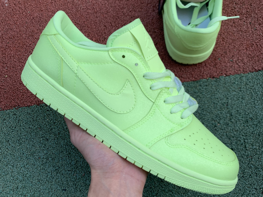 Air Jordan 1 Low shoes