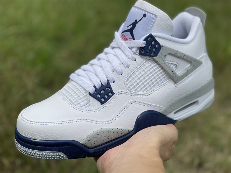 Air Jordan 4“Midnight Navy”