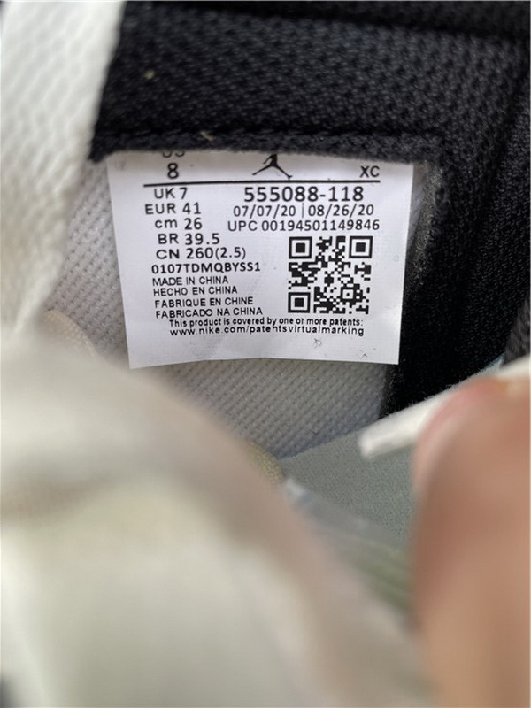 Air Jordan 1 High OG “Volt Gold”